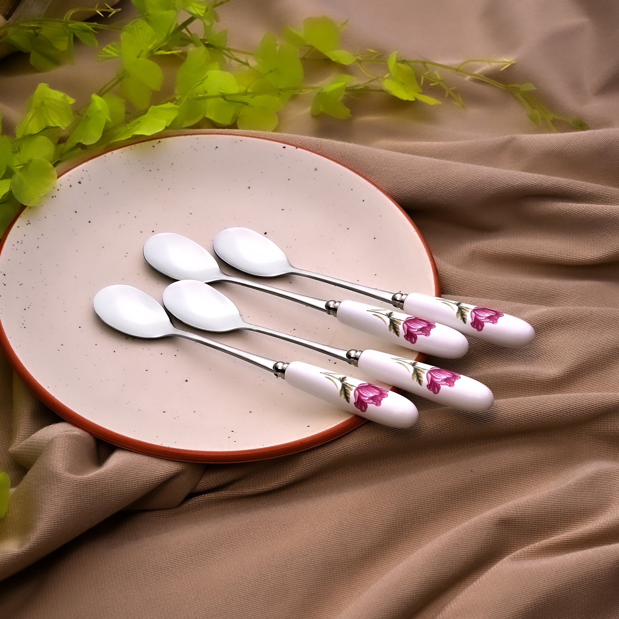 Elegant Rose Dessert Spoon Set for Serving Sweet Treats

