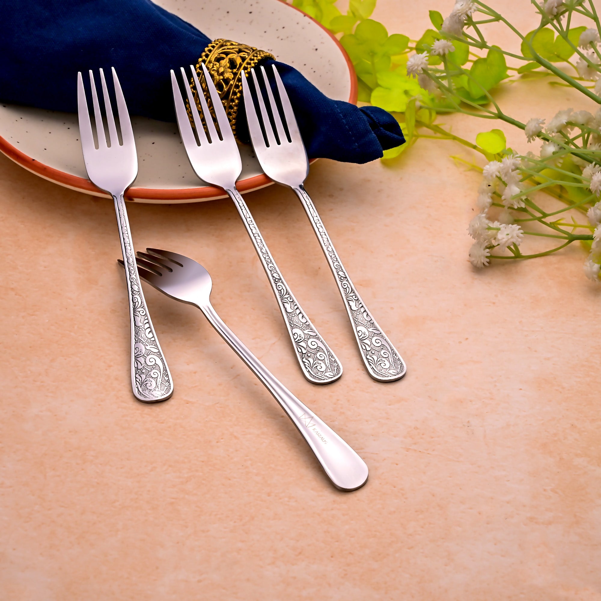 Four-Piece Silver Aura Dessert Fork Set for Everyday Dining

