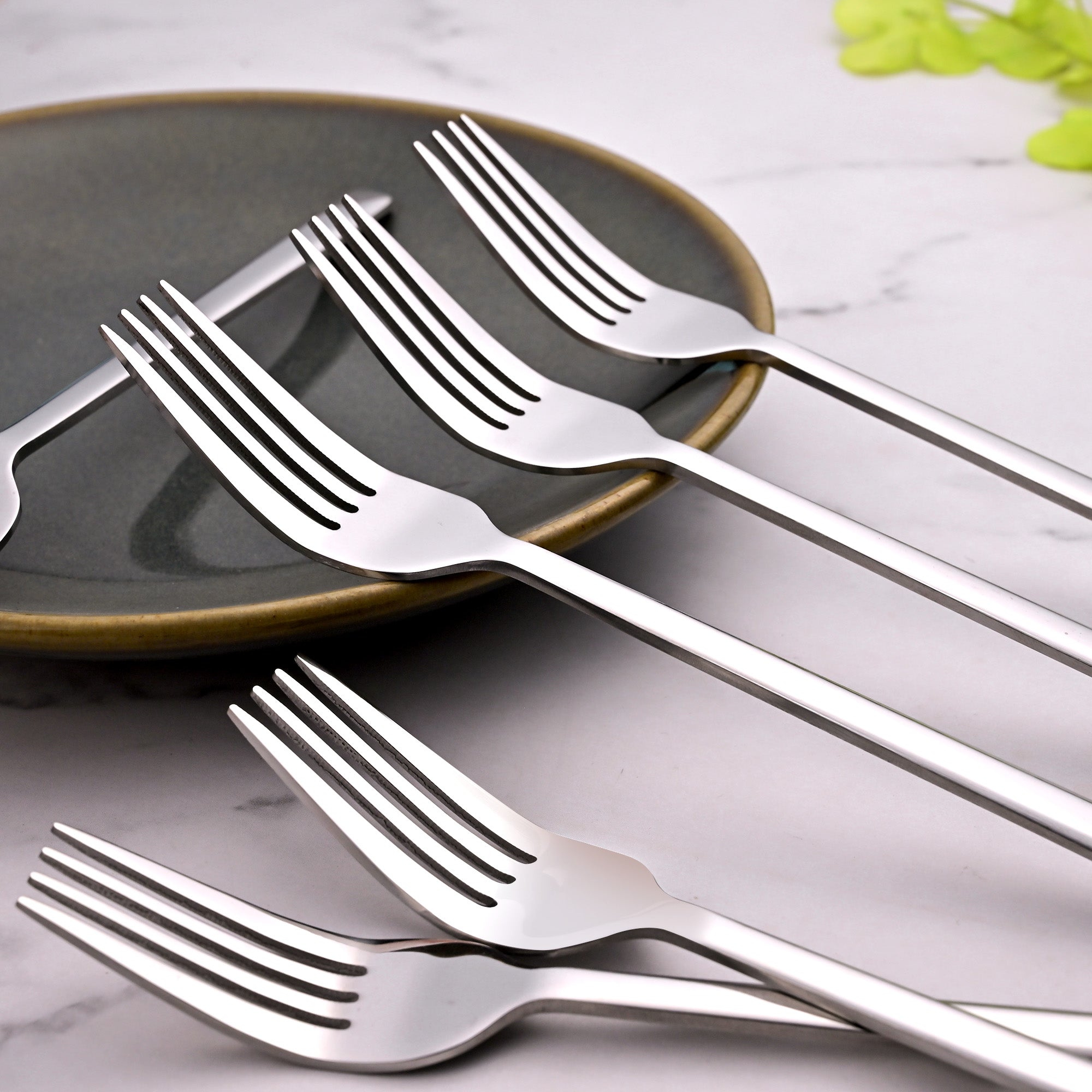 Silver Charm Mini Forks with a Smooth and Refined Finish


