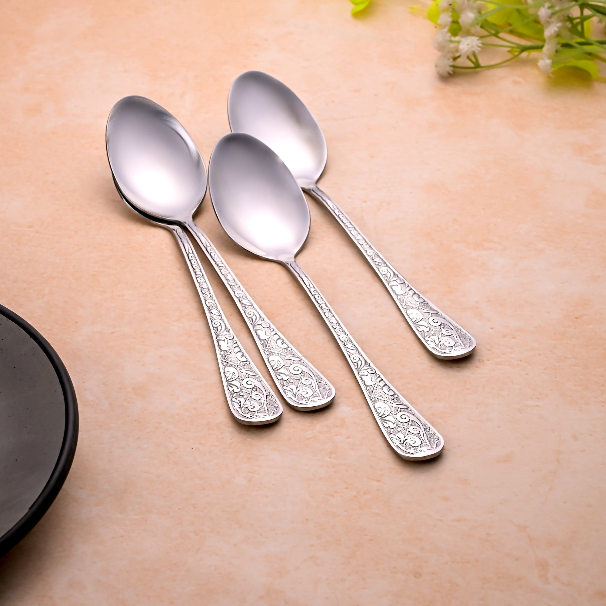 Four-Piece Silver Filigree Spoon Set for Everyday Dining

