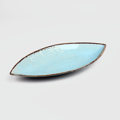 Sky blue ceramic platter with leaf lace design


