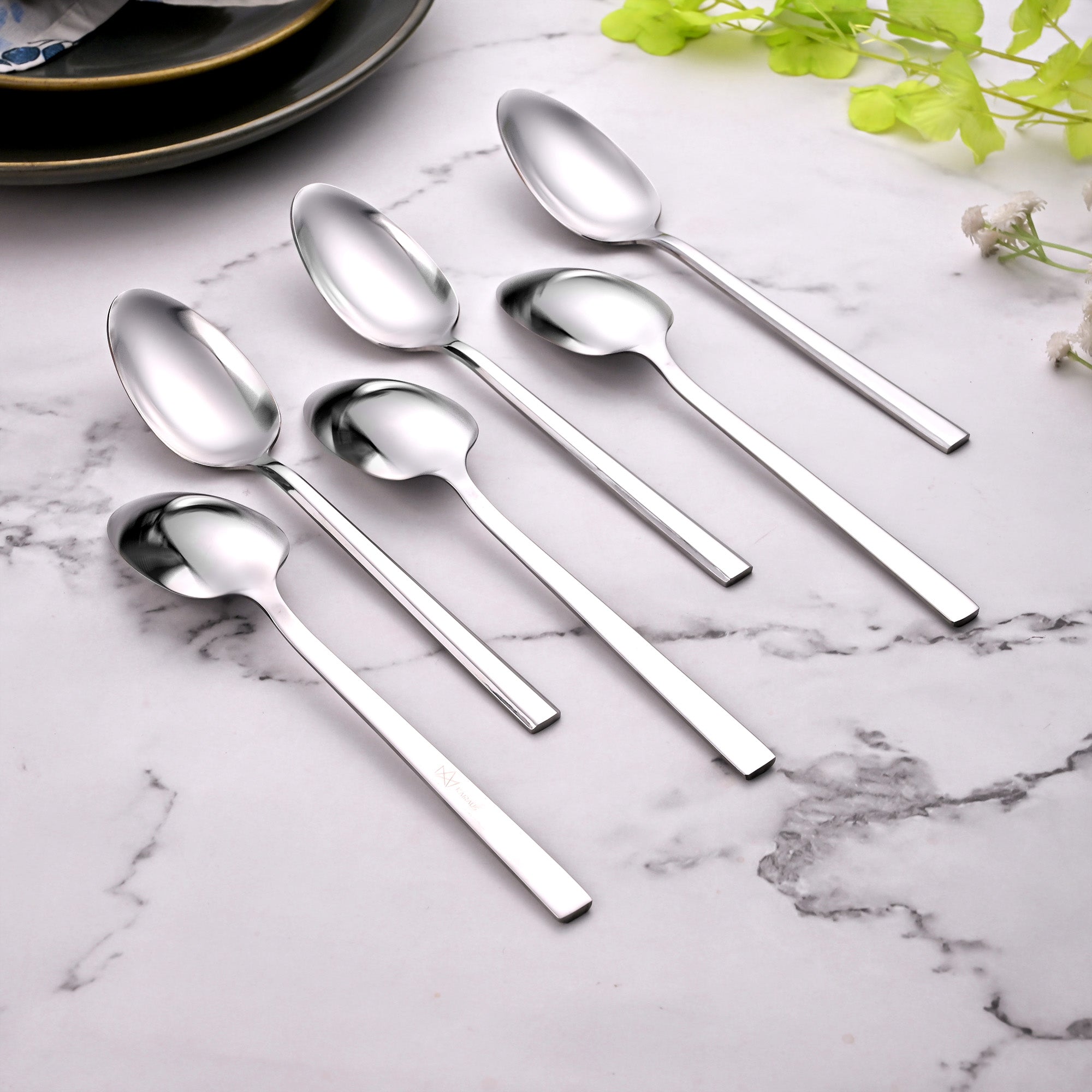 Elegant Stainless Steel Spoons with Sleekline Contemporary Styling

