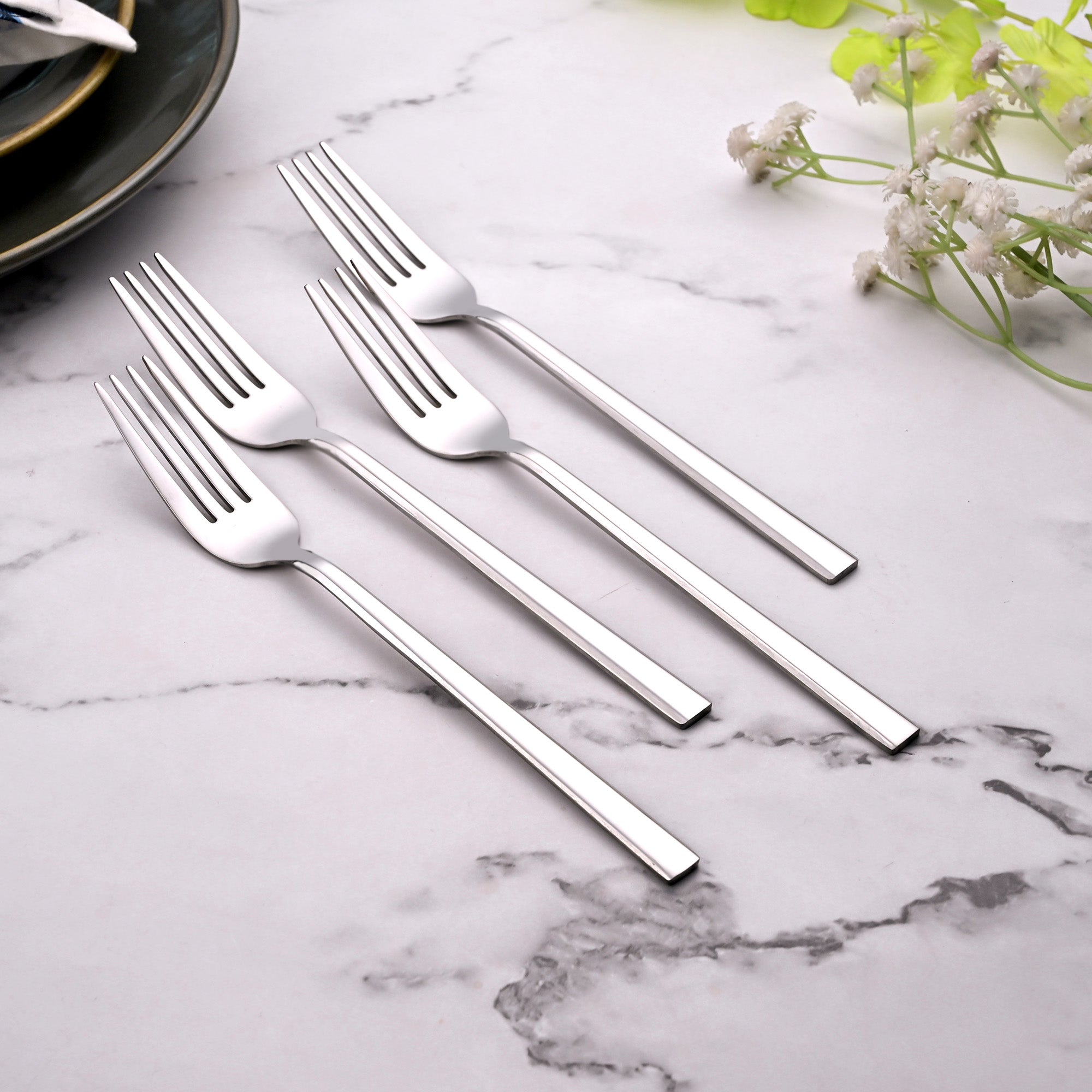 SmoothGrip Stainless Steel Forks Set of 4 with a Polished Finish

