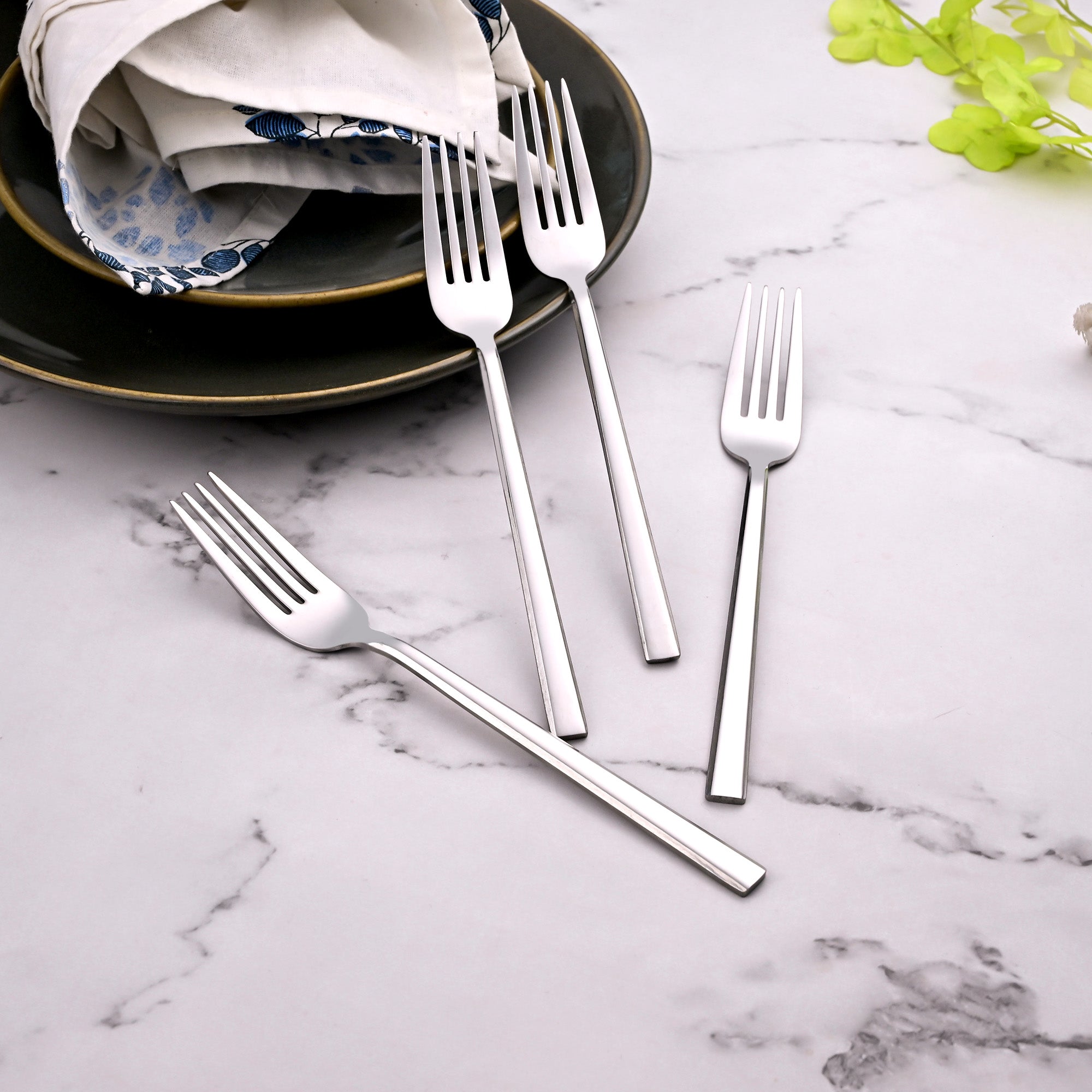 SmoothGrip Stainless Steel Forks Set of 4 for Modern Table Settings

