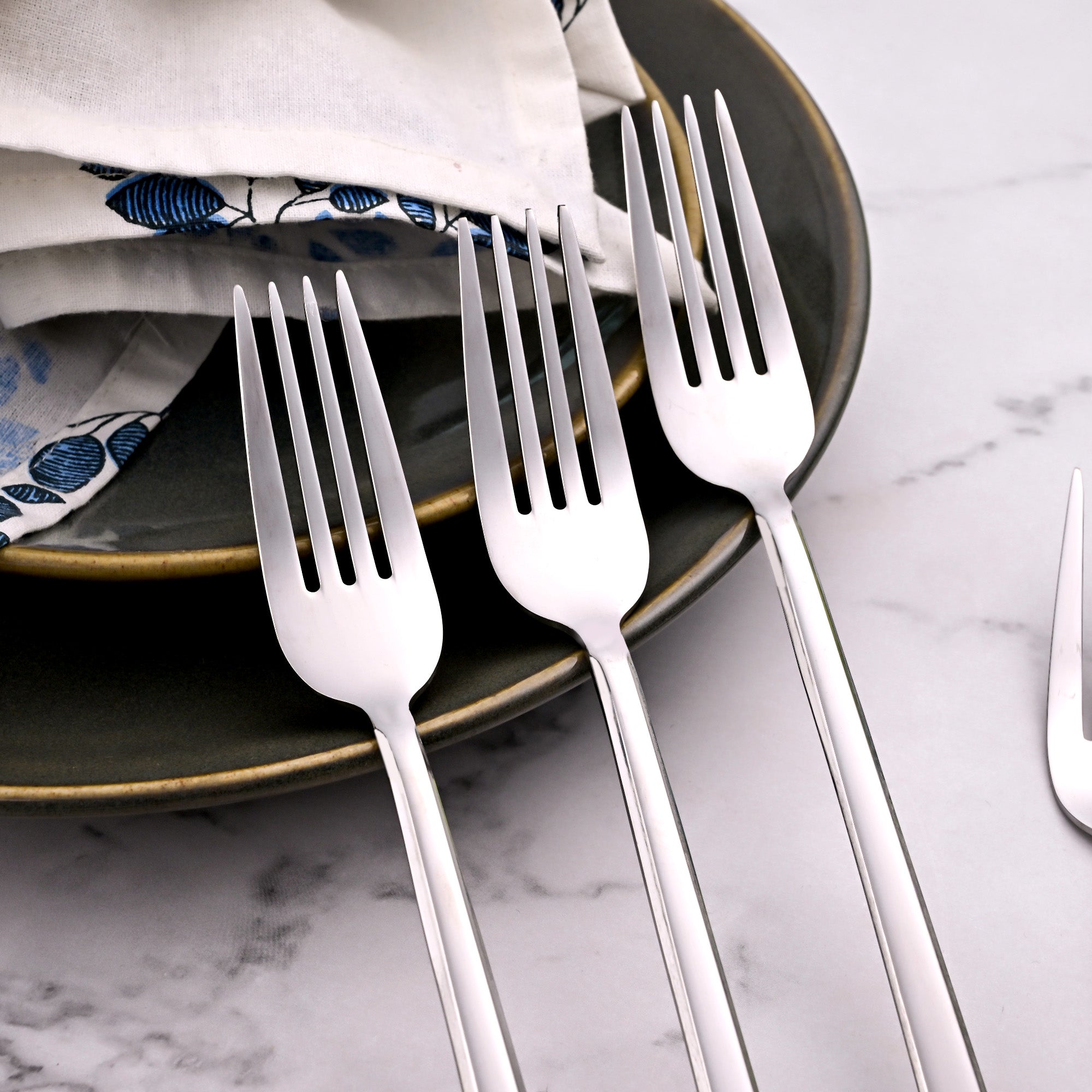 SmoothGrip Stainless Steel Forks Set of 6 for Everyday Dining

