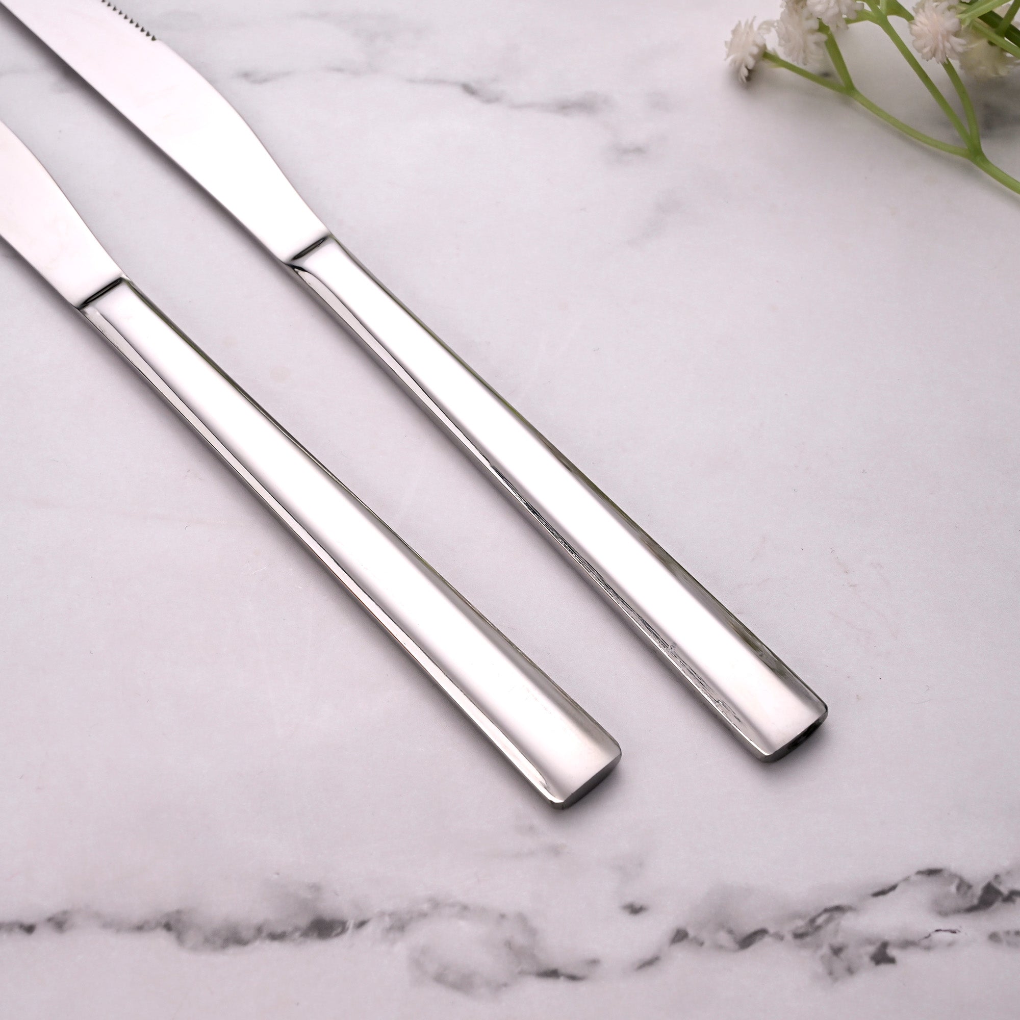 Premium Smooth Slice Knives Set of 2 for Everyday Dining

