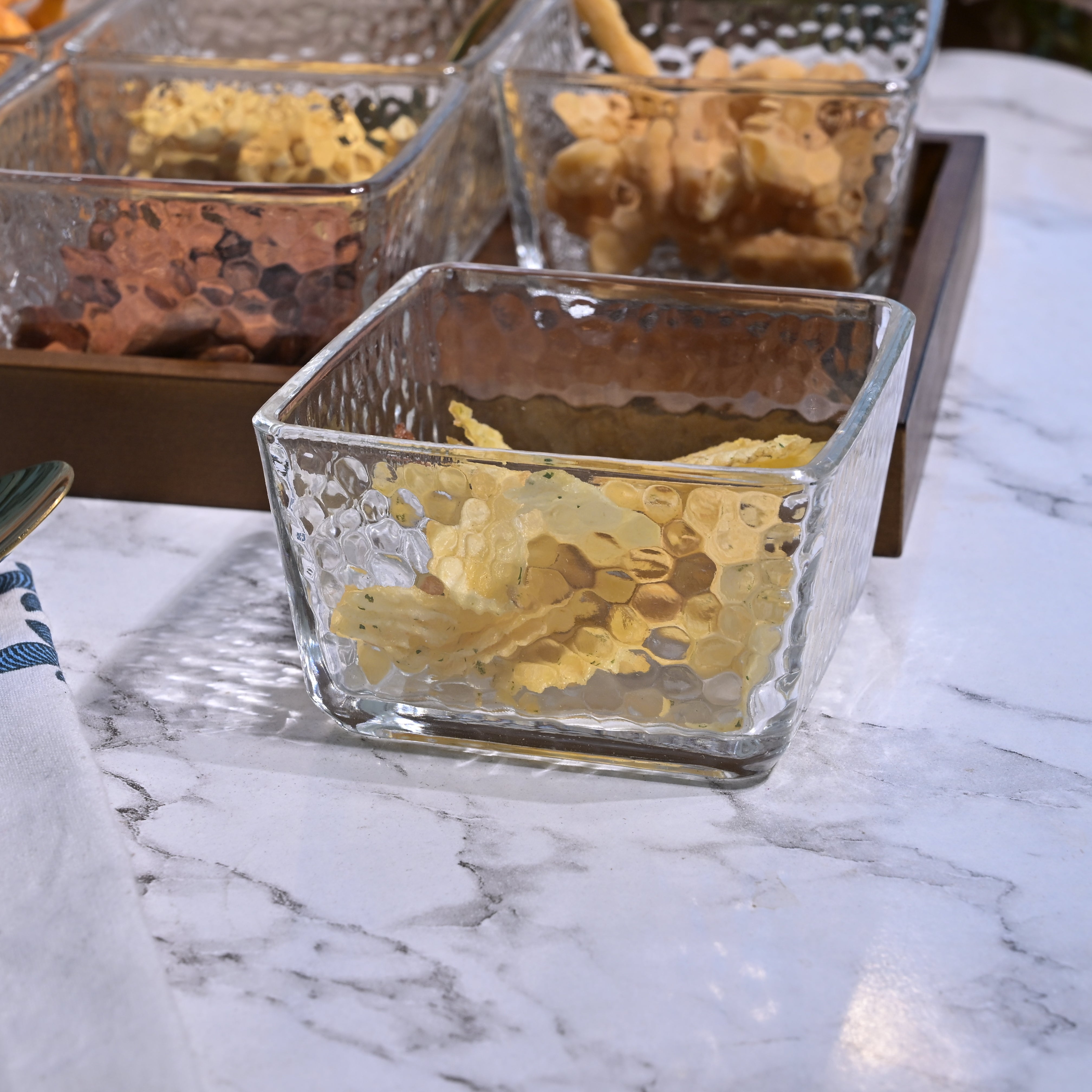 Stylish glass serving bowl with matching tray

