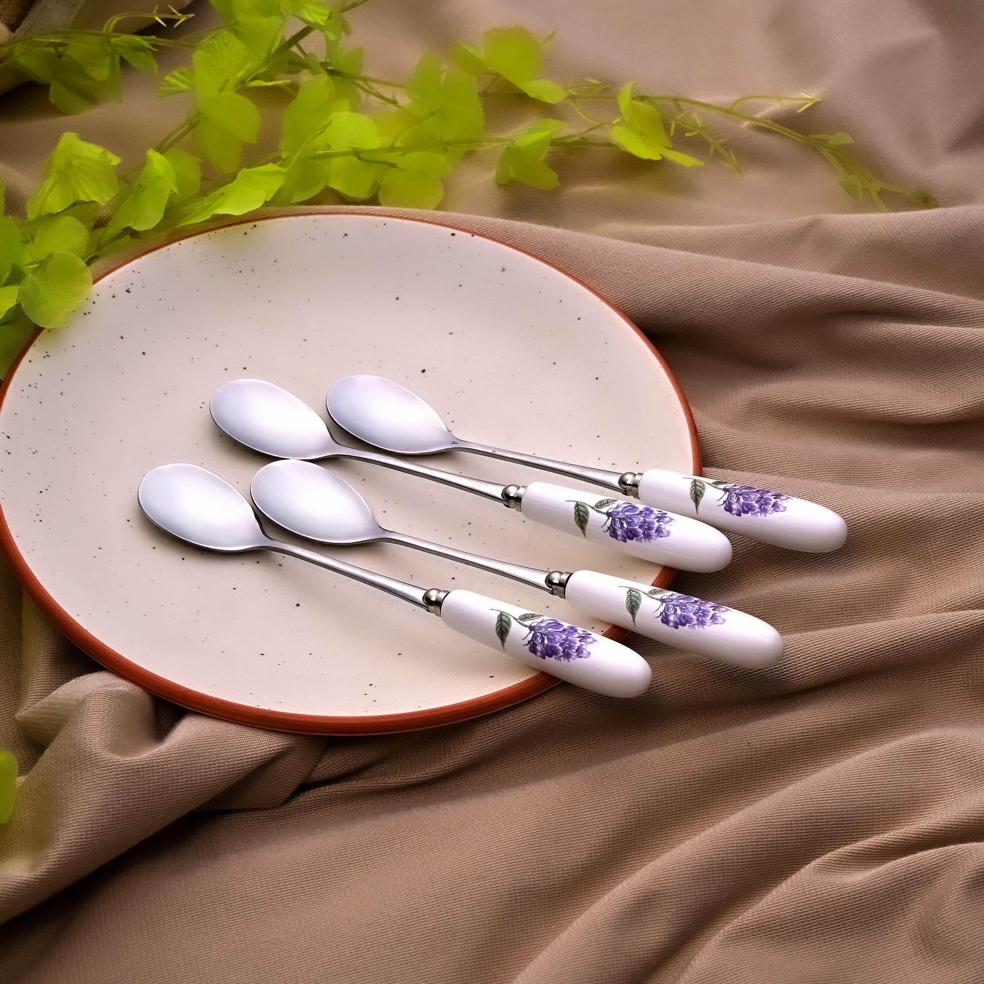 Stylish ceramic dessert spoons

