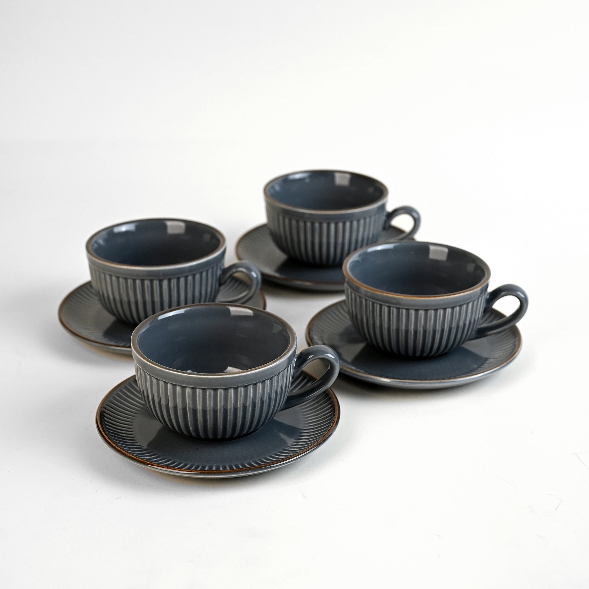Set of 4 new bone china tea cups

