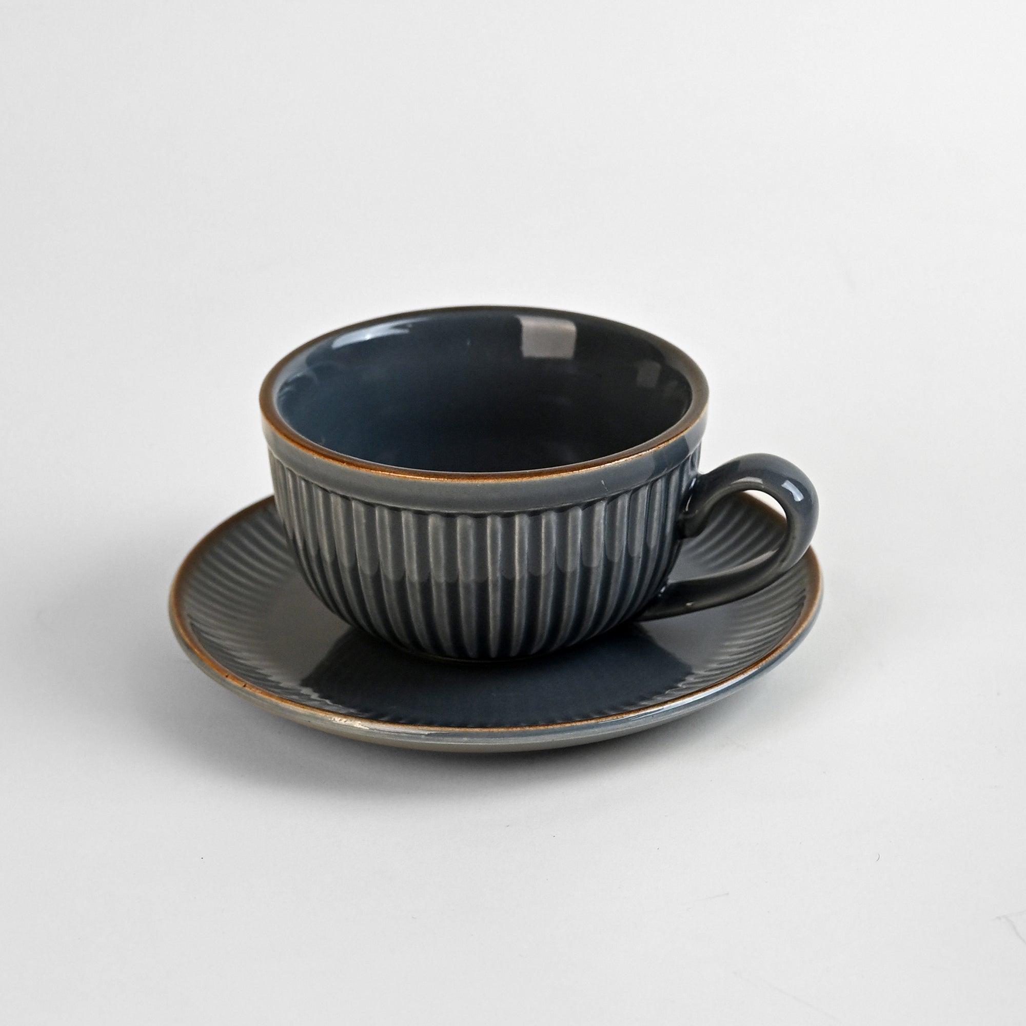 The Sleet elegant tea cup set

