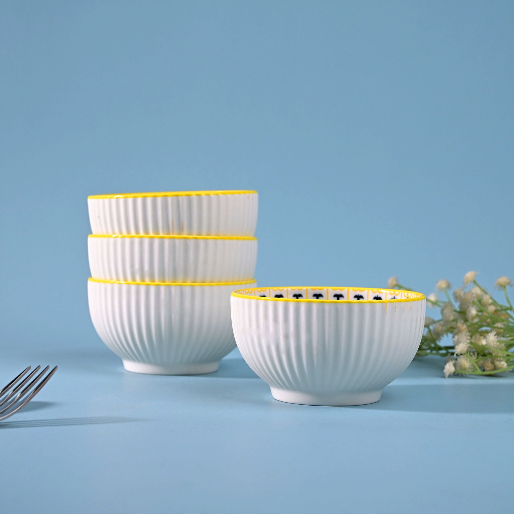 Beautiful patterned porcelain bowls set of 4

