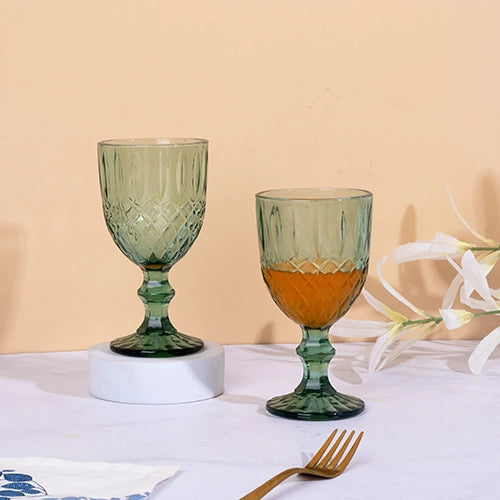 Set of two vintage diamond detailing glasses


