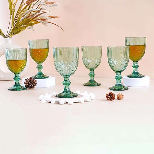 Vintage diamond patterned drinking glasses set of 6

