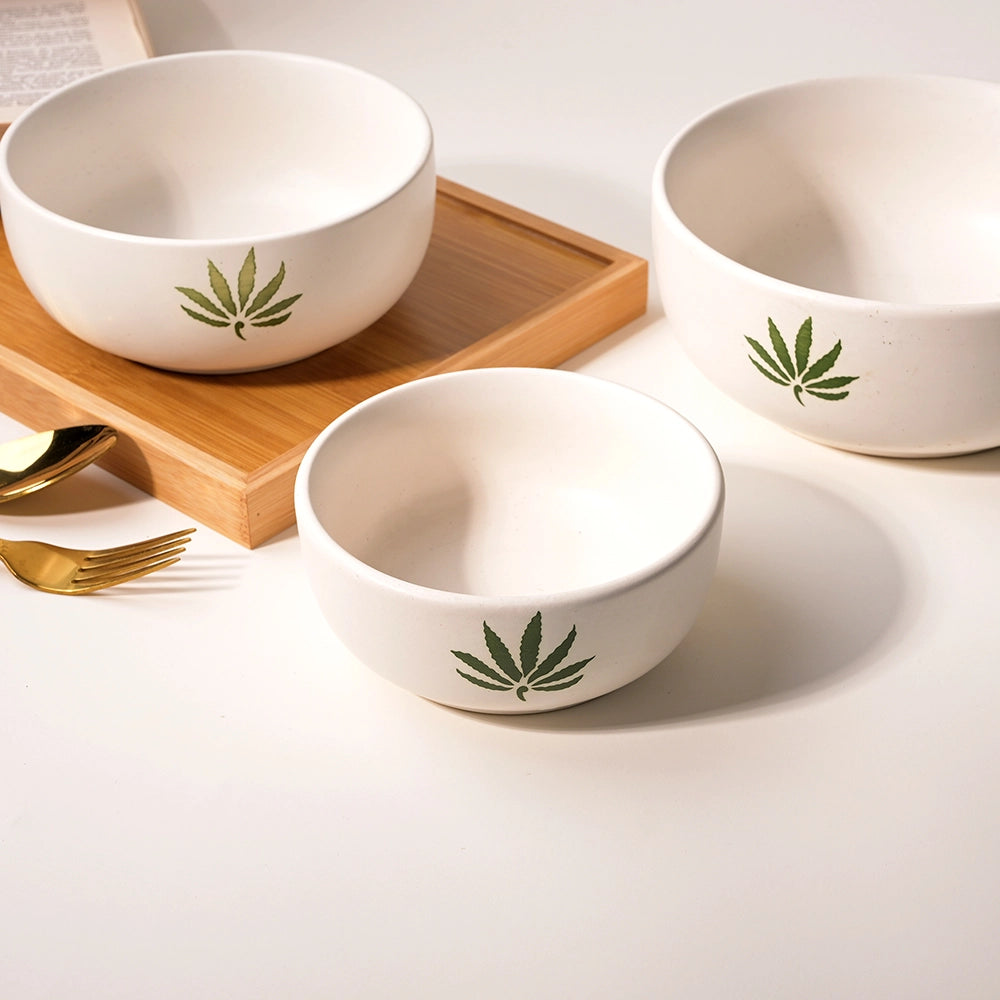 Stylish leaf print bowls for kitchen and dining

