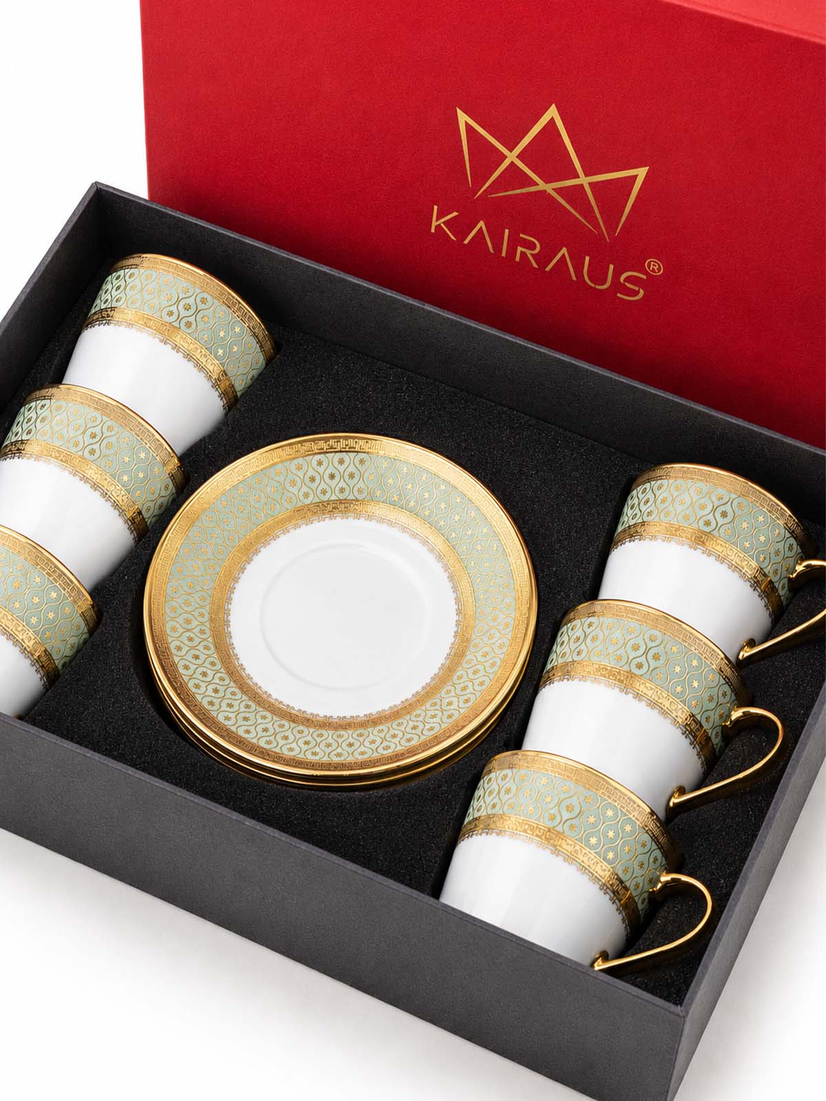 Close-up of the Zari Real Gold Tea Cup Set details

