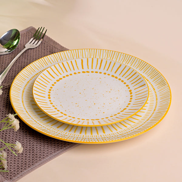 Amoret Unique Porcelain Plate Set