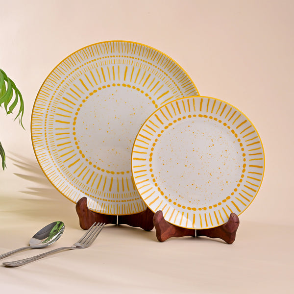 Amoret Unique Porcelain Plate Set