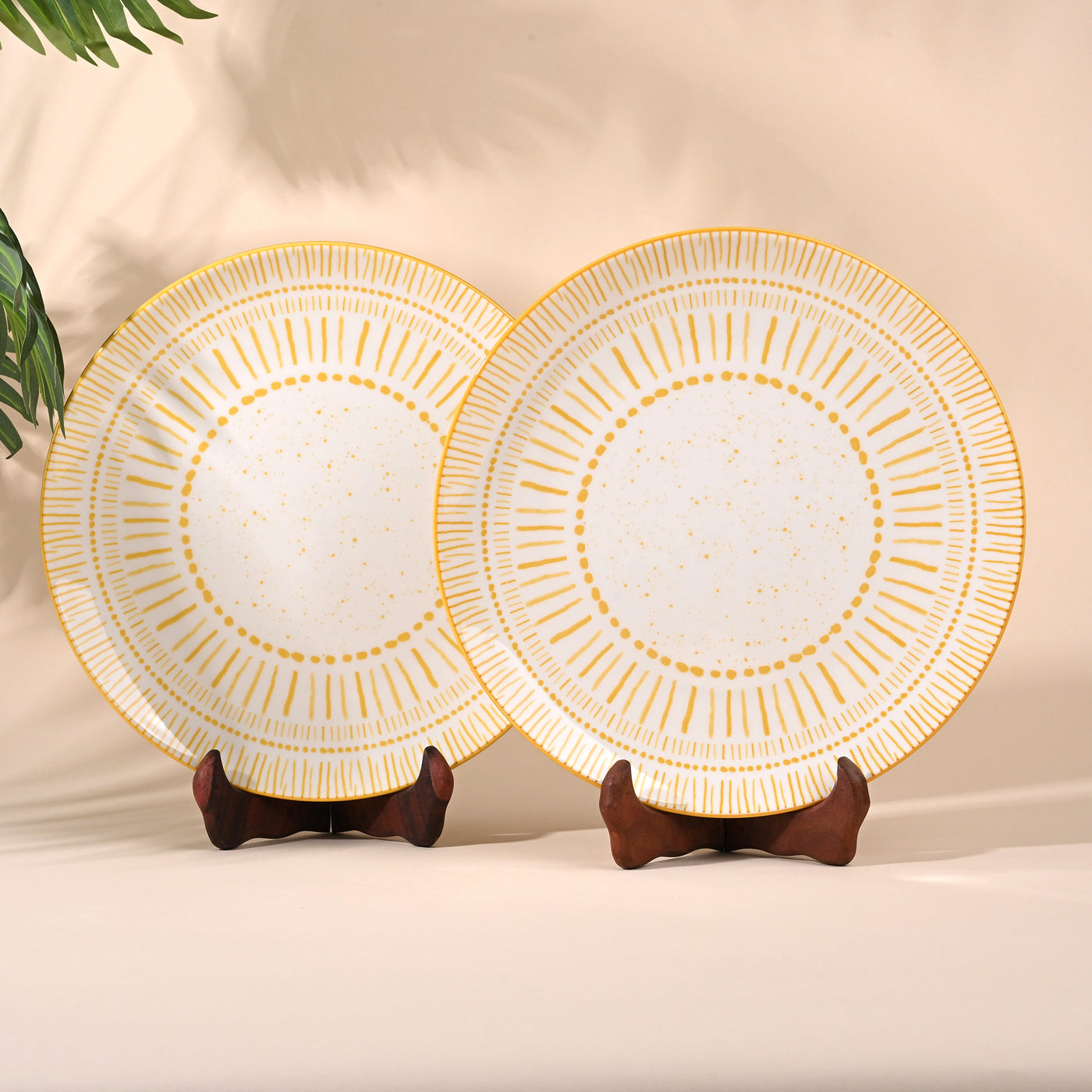 Amoret: Porcelain Dining Plates (10.8 Inches)