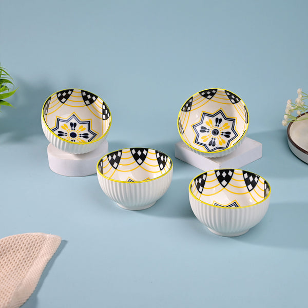 Artistic Porcelain Shiny Bowls (Set of 4)