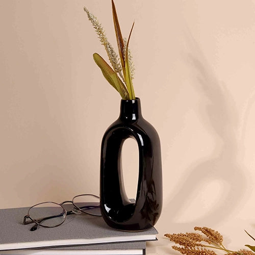 Black Embrace Flower Vase
