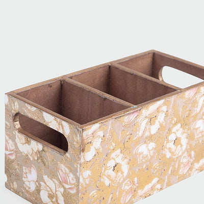 Roses Motif Pen Stand