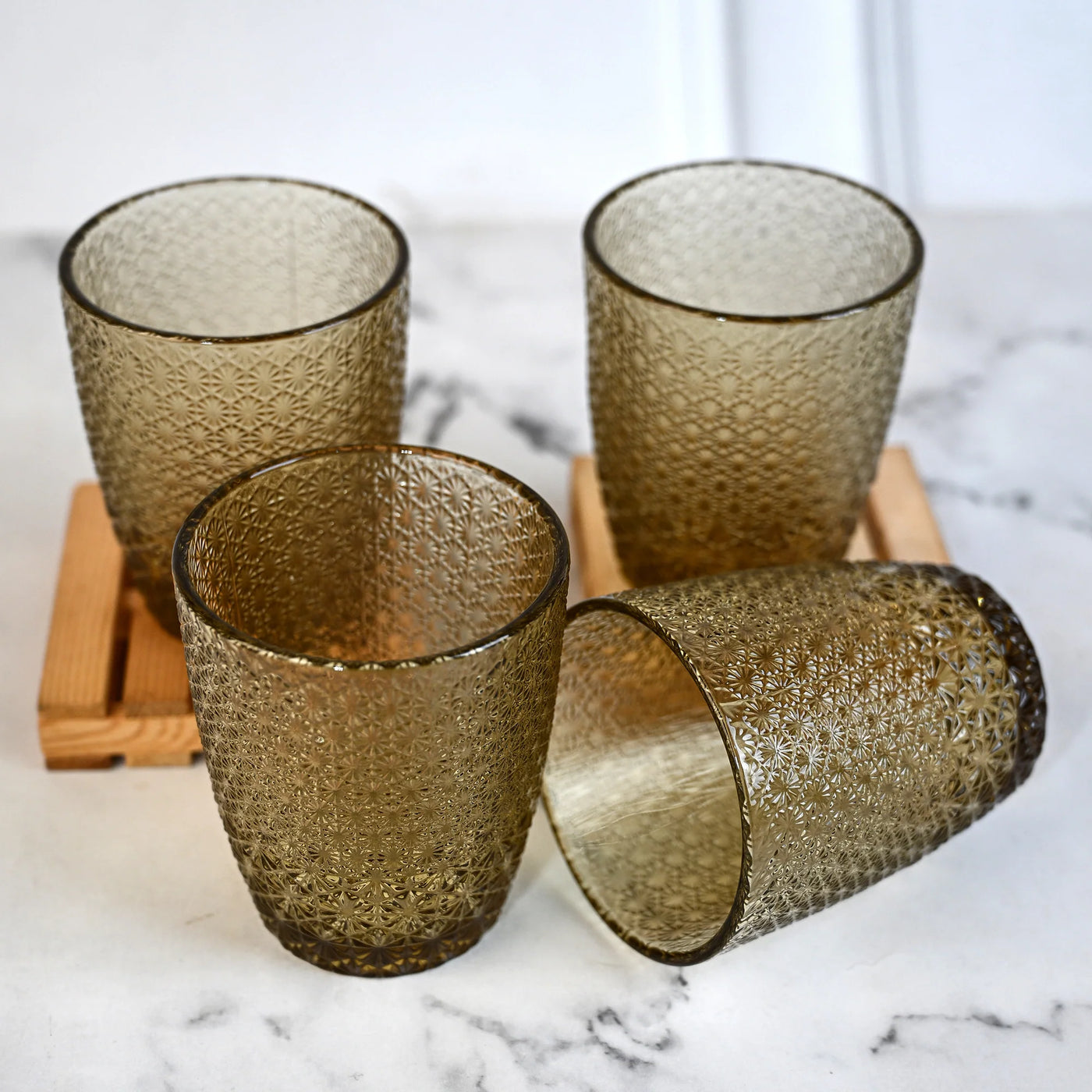 Valley: Vintage Floral Drinking Glass Set